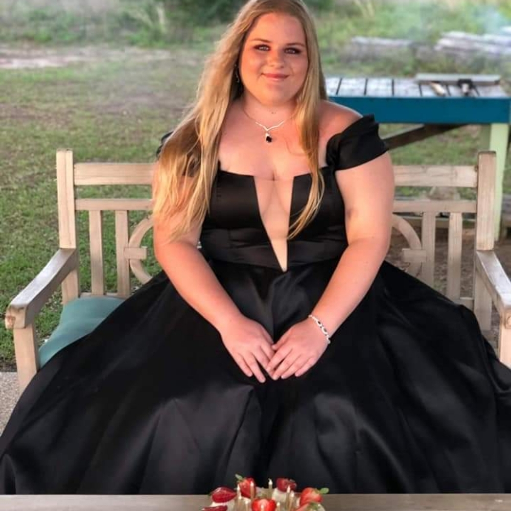 Prom Dress - Picture 5 of 13